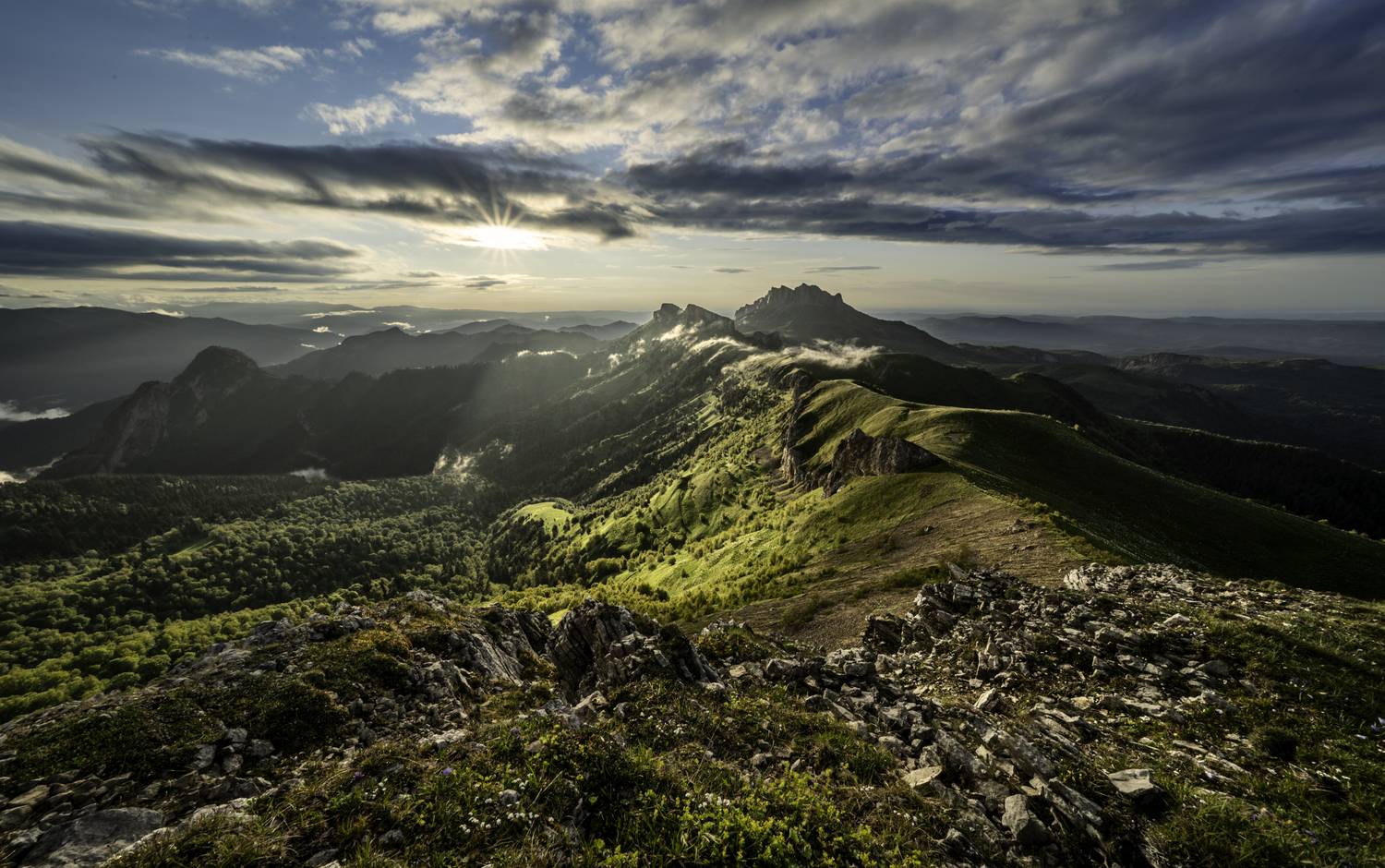 Россия, республика Адыгея, Большой Тхач, перевал Кондитерский, гора Асбестная, закат, Гаврилов Юрий