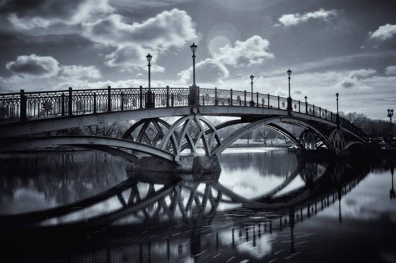 мостик, царицыно Мостик в царицыно в инфракрасном спектре фото превью