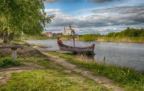 Май в Суздале