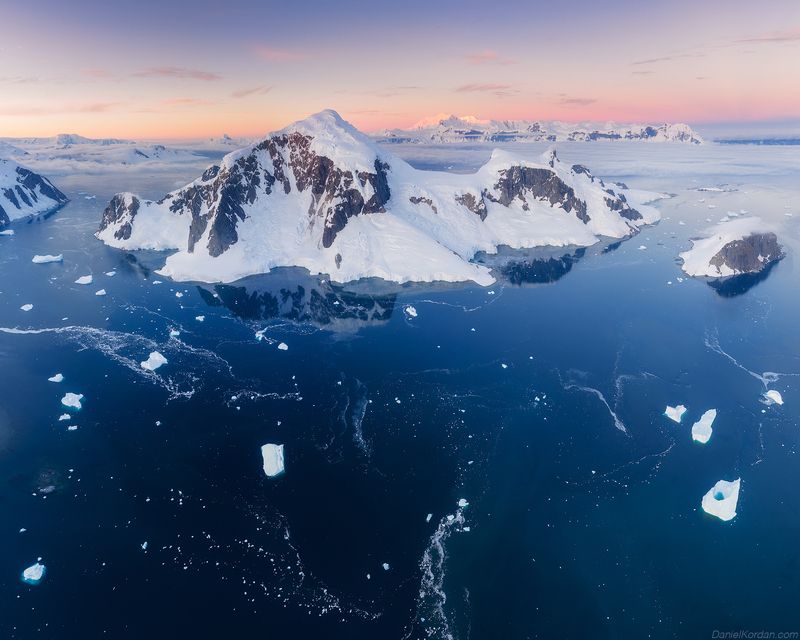 Antarctica фото превью