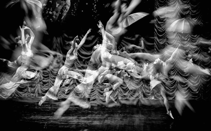 black and white, fine art, conceptual, dance, movement, spirituality, requiem, drama, monochrome, artistic, emotion, body, dark, mystical, contemporary, choreography, religious, soul, death, eternity, silence, prayer, studio, theatrical, expressive, human «REQUIEM AETERNAM» фото превью