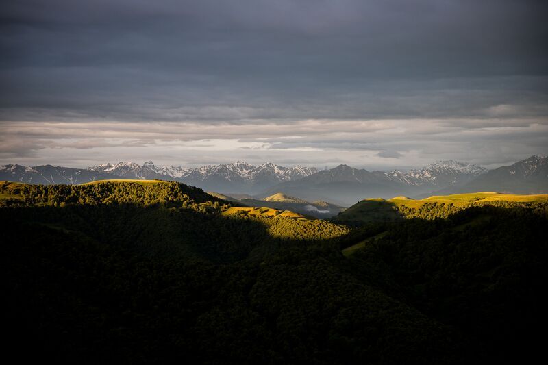 Кавказский горный хребет фото превью