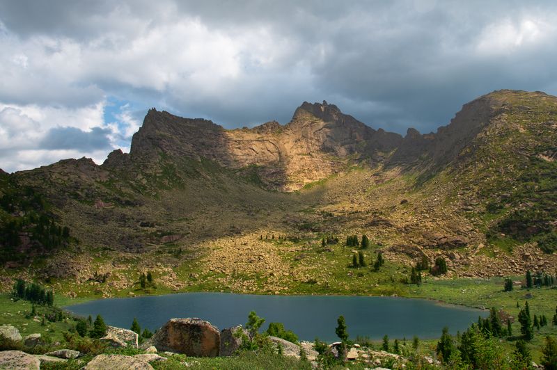 саяны, ергаки Западные Саяны. Озеро Мраморное фото превью