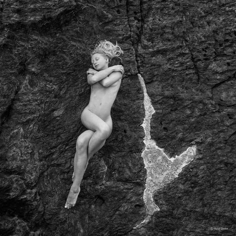 Desnuda en soledad фото превью