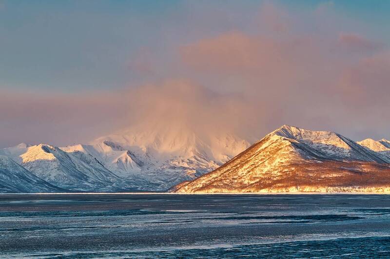 зима, камчатка, берег, вечер, туман, свет, горы горная вуаль / свет и туман фото превью