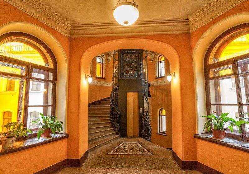 Питер, Россия, парадная, Ромашка, интерьер Ромашка фото превью