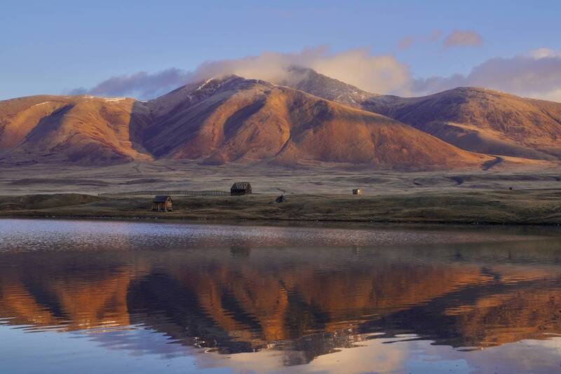 Алтай. Рассвет на Тархатинском озере фото превью