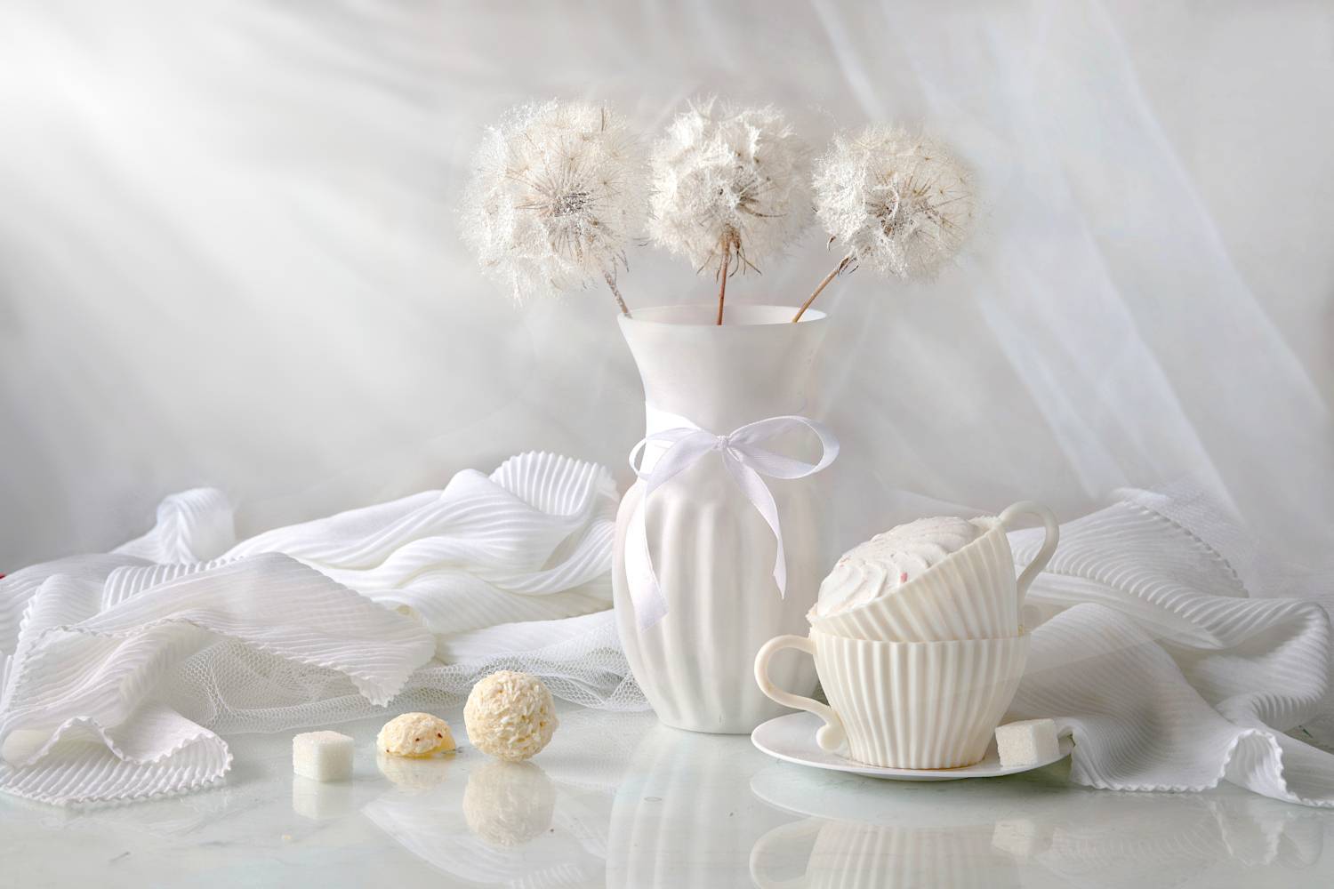 белый цвет, ваза, цветы, чашка, Шруб (Беляева) Татьяна