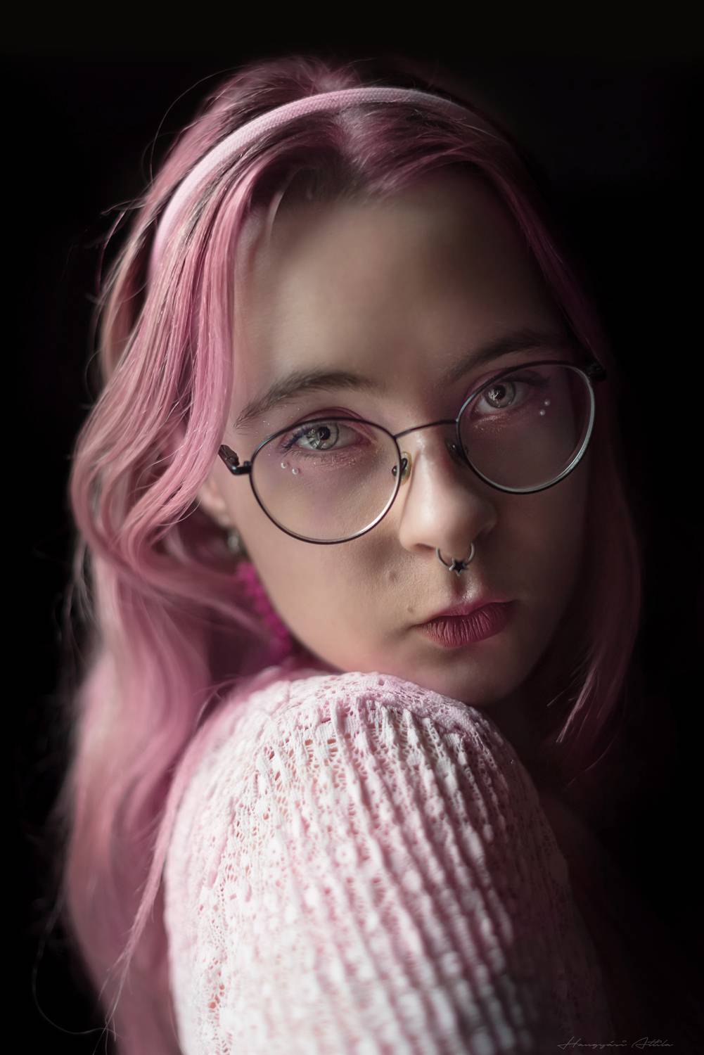 , Hangy&aacute;si Attila