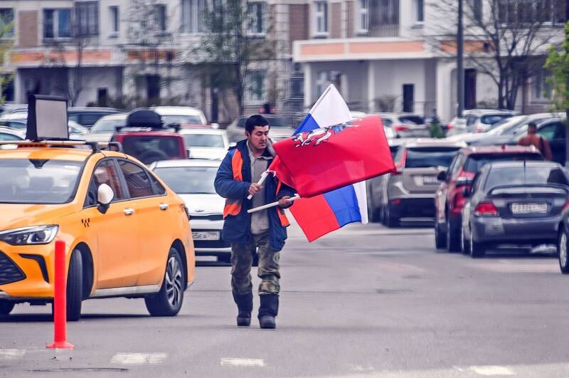 Пора развешивать флаги фото превью