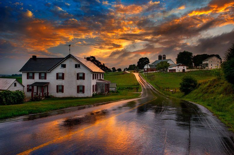 Glistening road sunset фото превью
