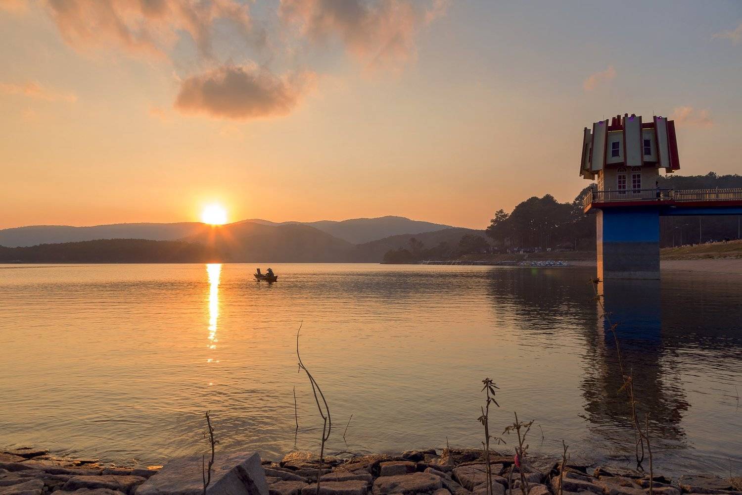 sun, sun rays, Dalat , Hoang Tat Thang