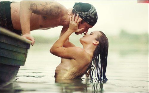 Kiss Of The Siren ©
