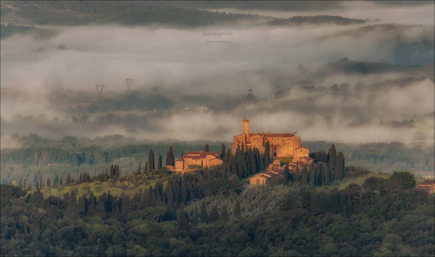 italy, montegiovi, italia, свет, италия, тоскана, кипарис, toscana, весна, tuscany, крепость, fog, cipressi, belvedere, туман, тени, rural, аббатство, Гори Василий
