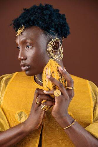 GOLD