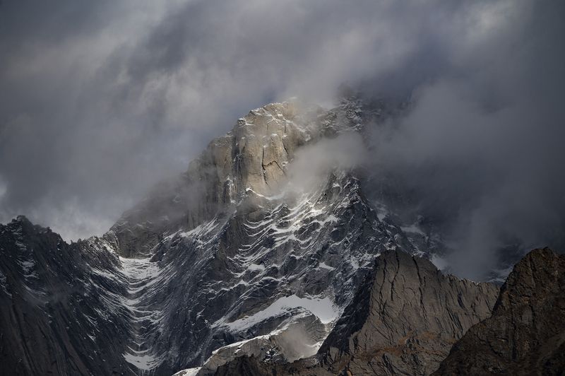 горы, китай Горный массив Сыгунян провинции Сычуань, Китай фото превью