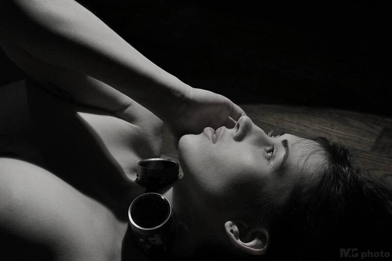 Low key portrait #03 фото превью