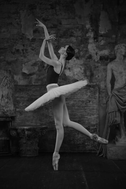 A postcard of the first soloist of the Bolshoi Theatre ballet, Darina Moseeva фото превью
