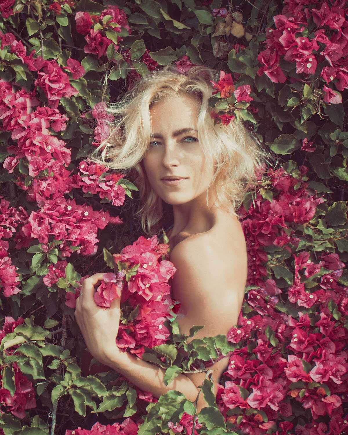 flowers, spring, blonde, model, nature, portrait,  Jean