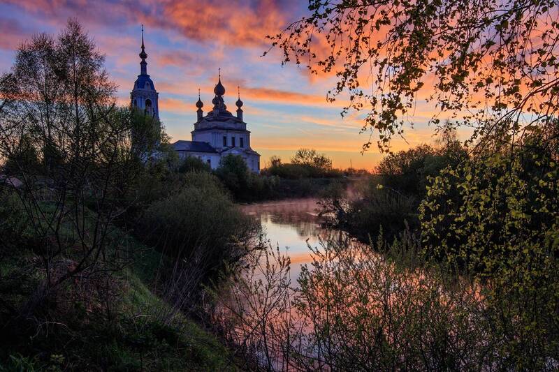 савинское Среди листвы фото превью