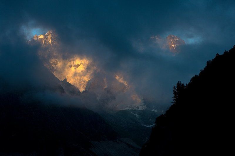 горы, кавказ, осетия, россия, ледник, природа, закат, облака, russia, nature, clouds, mountains, landscape, gold, sun, sunset Золото льда фото превью