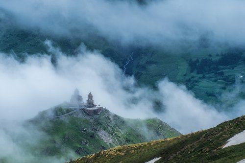 Троицкая церковь в Гергети