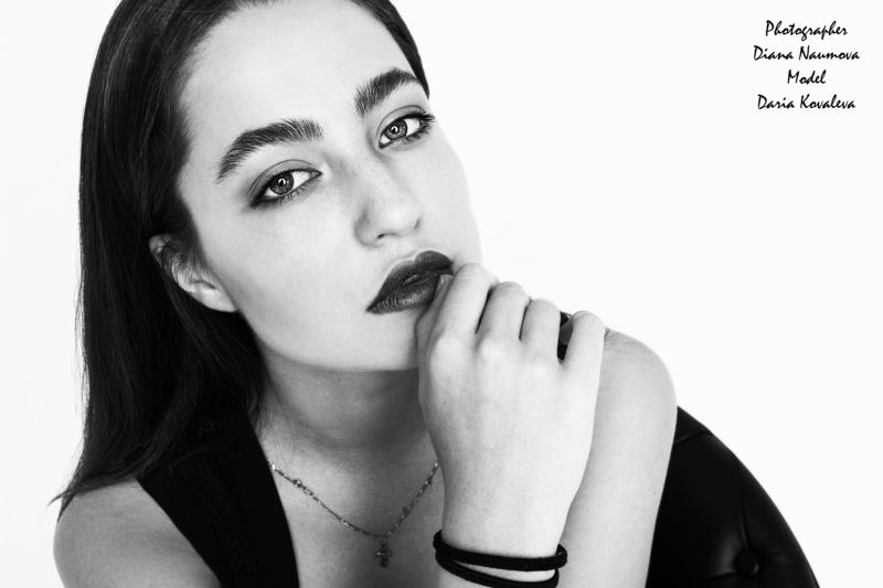 Girl, Ч/б Daria фото превью