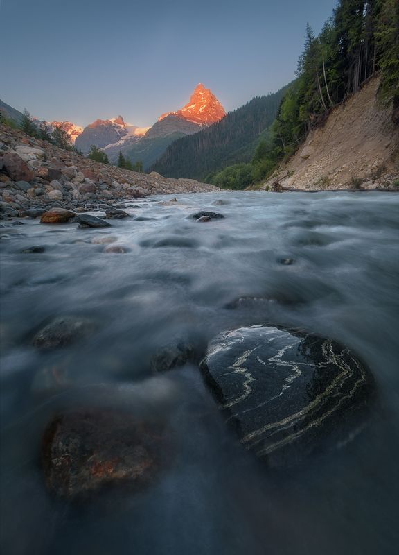 На реке Аманауз фото превью