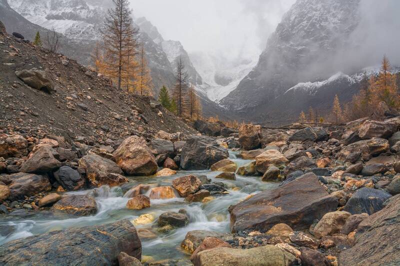 россия, горный алтай, горы, горная речка, осень, осенний пейзаж, осенний снимок Вода с ледников фото превью