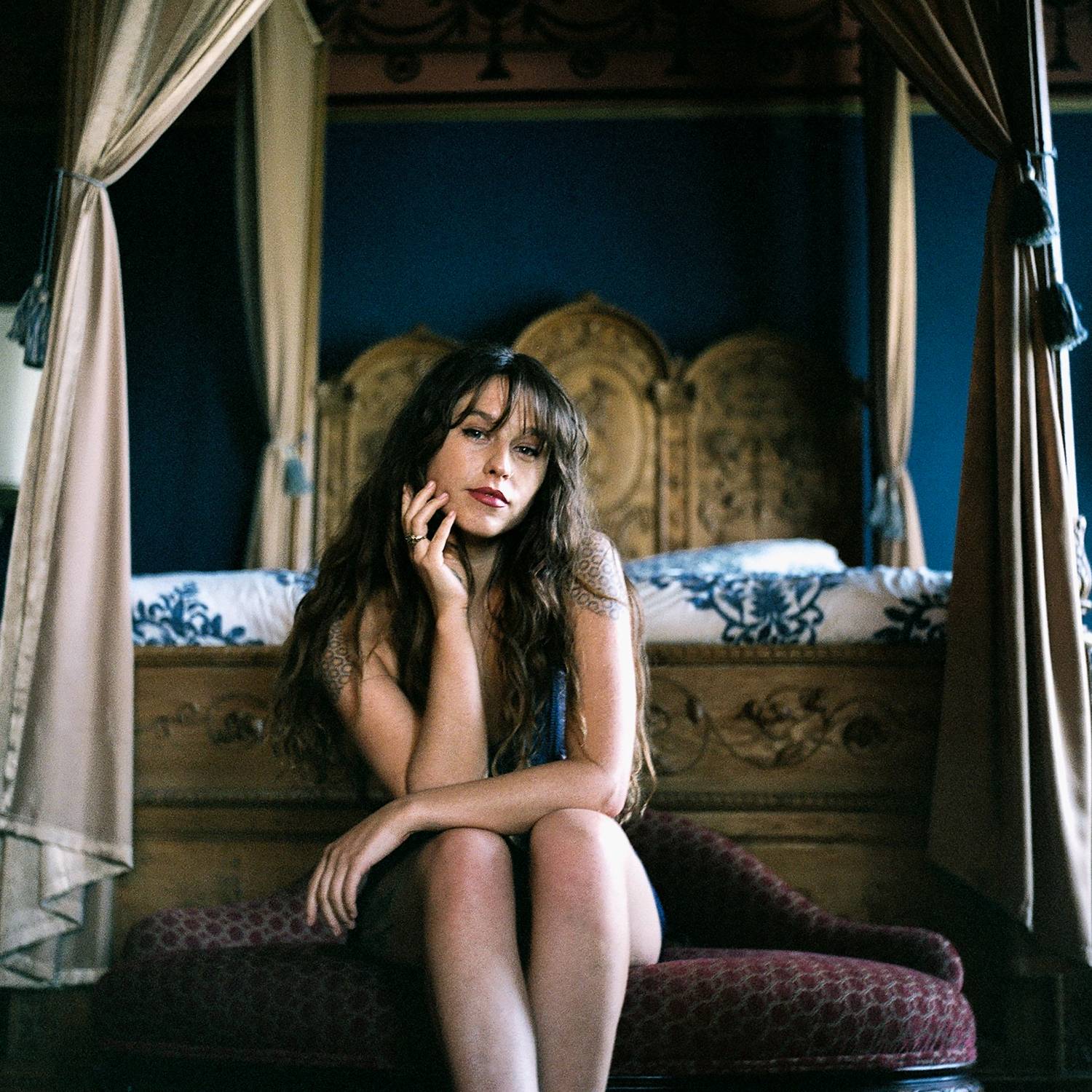 portrait, woman, boudoir, baroque, bedroom, blue, ornate, brunette, natural, light, intimate, canopy, bed, carved, wood, Rozman Erik