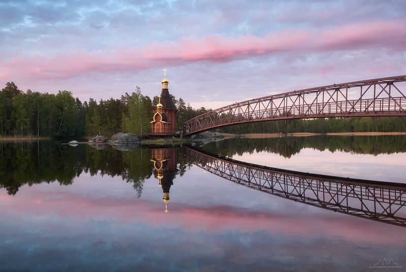 Вуокса, закат, отражение, храм Церковь Андрея Первозванного на Вуоксе фото превью