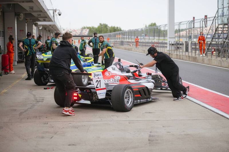 formula, race, racing, paddock, smp, engine, tires, speed F4 фото превью