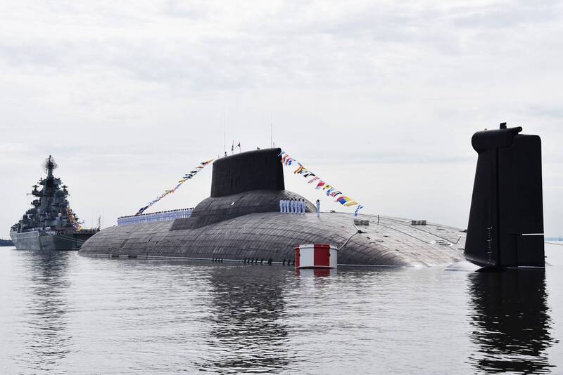 На рейде Кронштадта фото превью