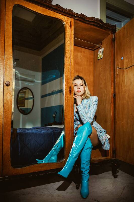 woman, portrait, fashion Nothing to wear again фото превью