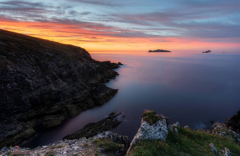 landscape, ireland, seascape, ocean, cliffs, sunset, island, rocks, clouds, flowers, longexposure, nikon, waterscape The sleeping gaint фото превью