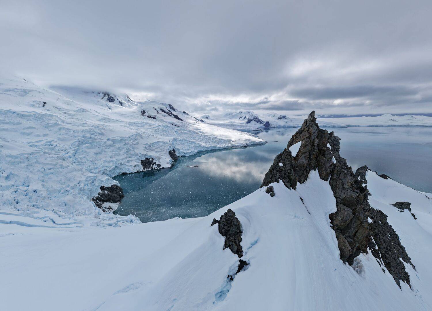 Antarctica. Автор: Даниил Коржонов , Даниил Коржонов