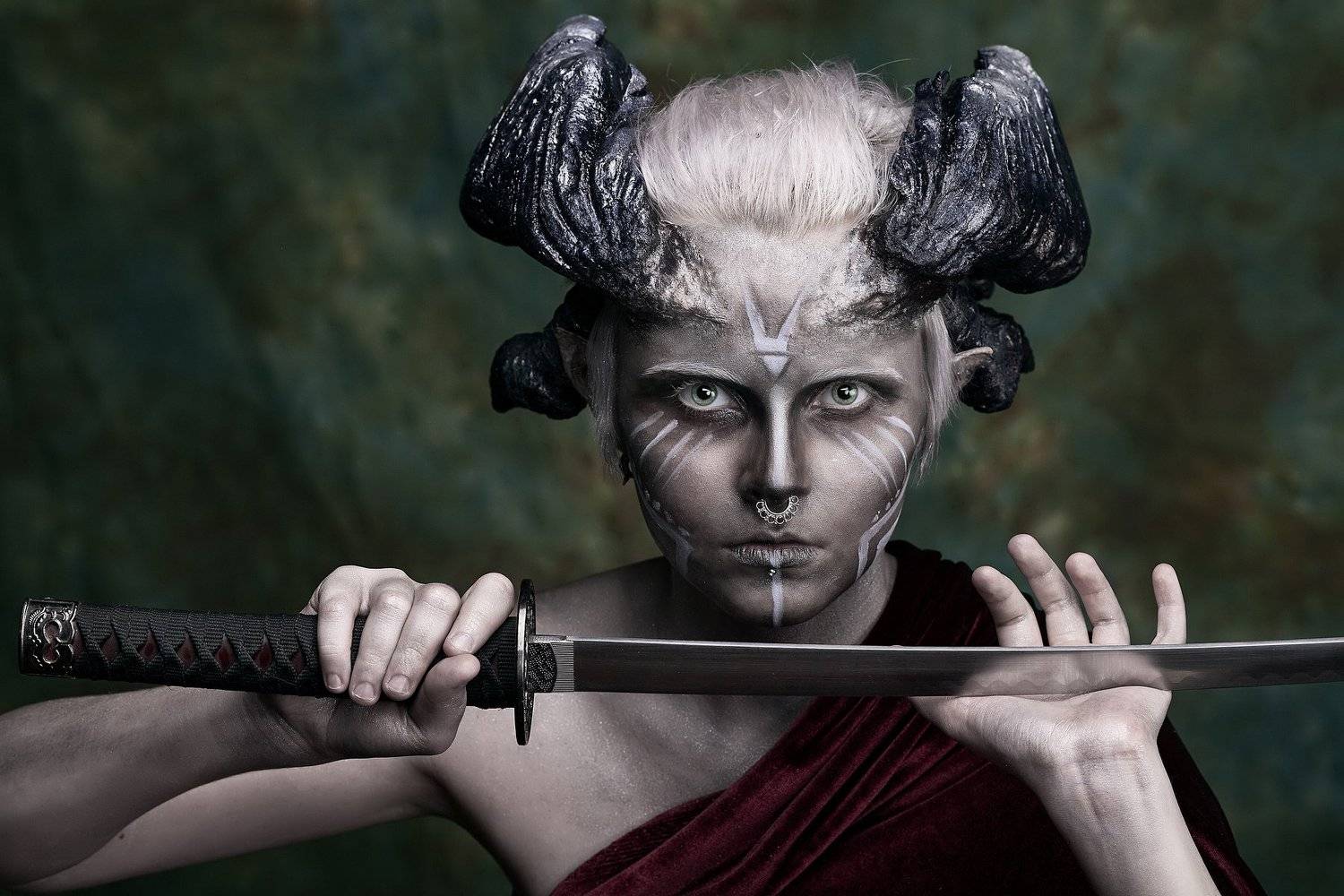 Кунари портрет меч рога фэнтези , Шипов Олег