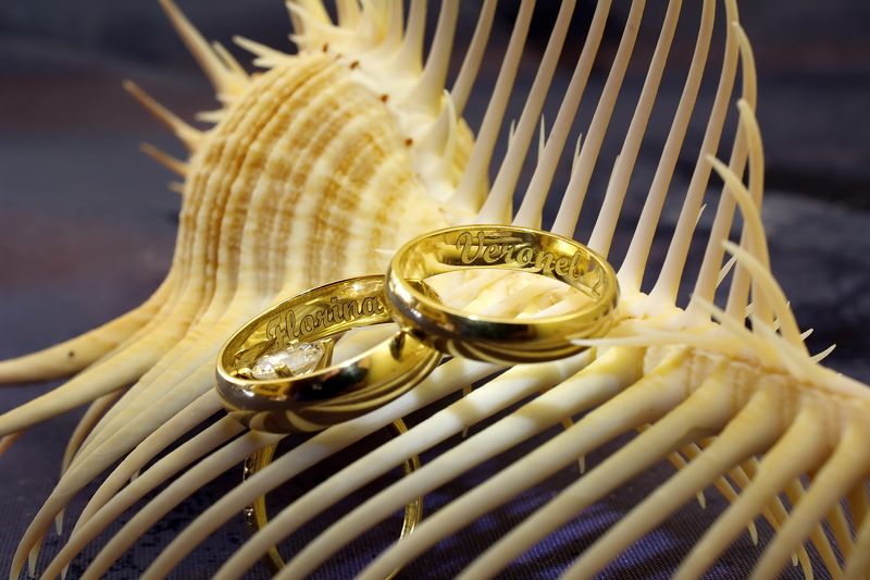 Wedding rings фото превью