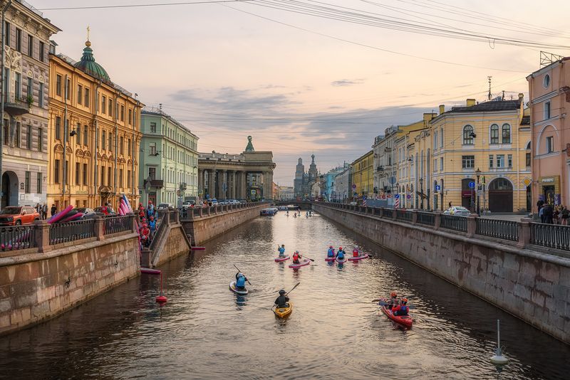 санкт-петербург, питер Утро выходного дня можно встретить по разному фото превью