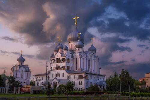 Вечереет