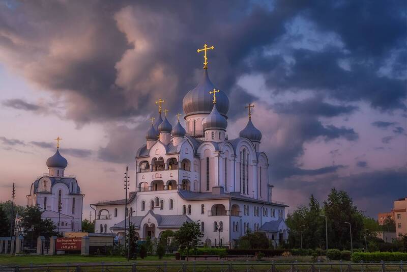 санкт-петербург, питер, храм, закат в городе, город на закате, облака Вечереет фото превью