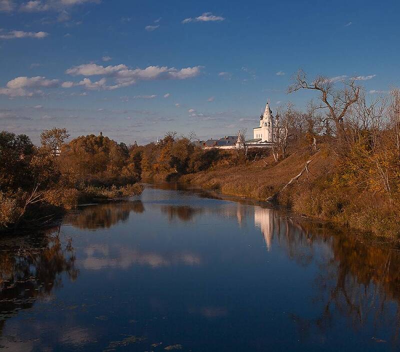 Суздаль вечерние фрагменты сентября. фото превью