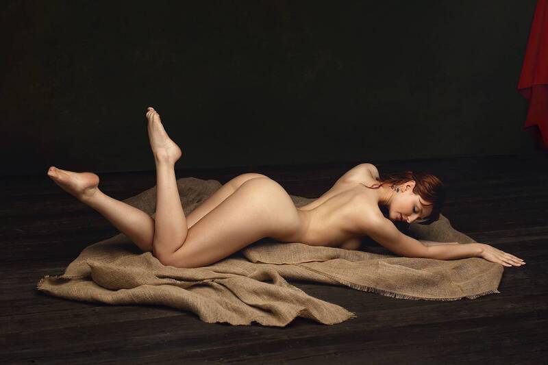 art nude, girls, color, nude, portrait, woman Lisanna фото превью