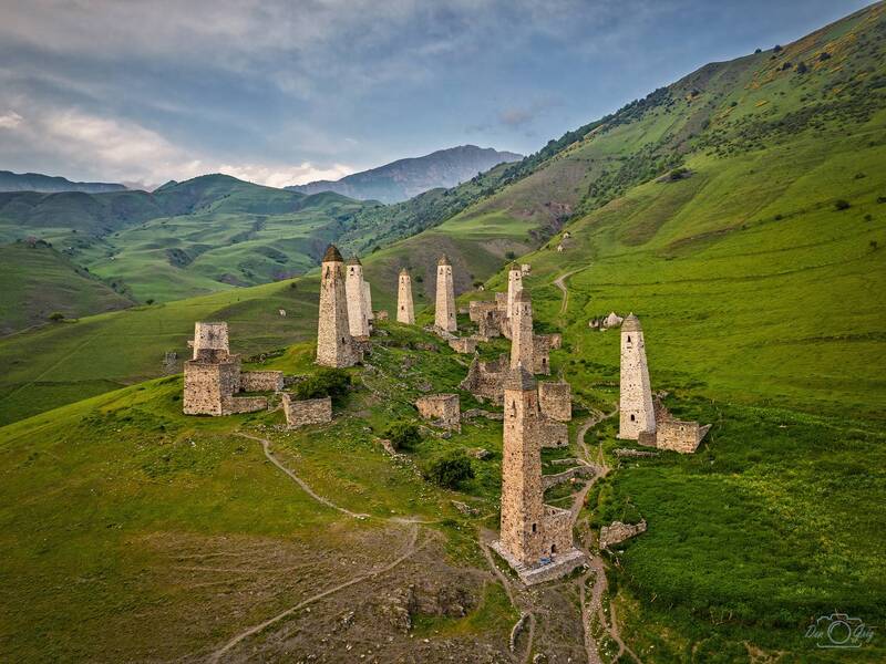 ингушетия, комплекс эрзи Стражи гор фото превью
