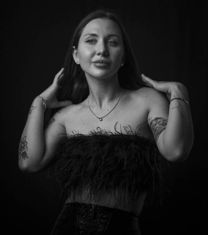 Анюта фото превью