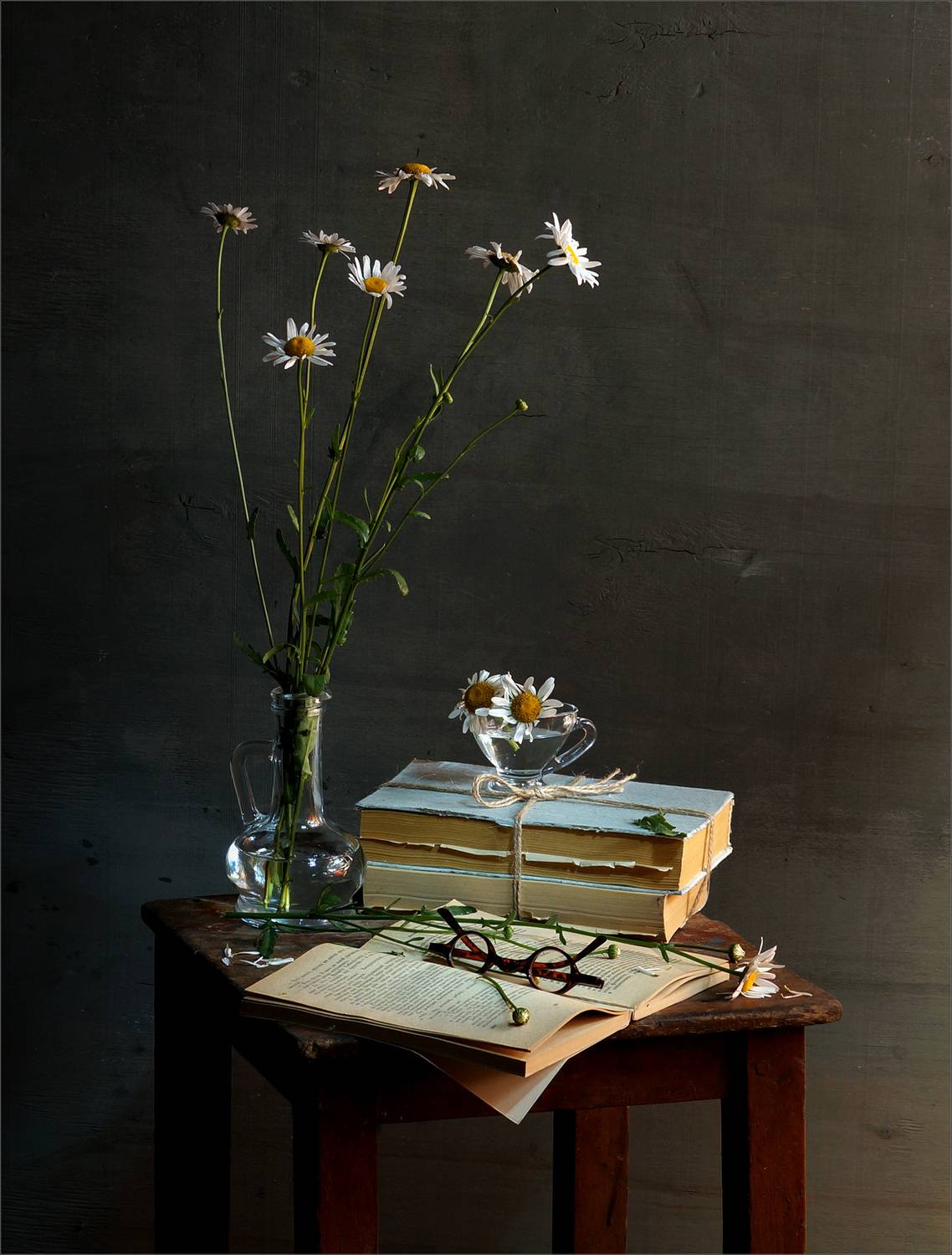 ромашки, книги, натюрморт, Чумаков Александр
