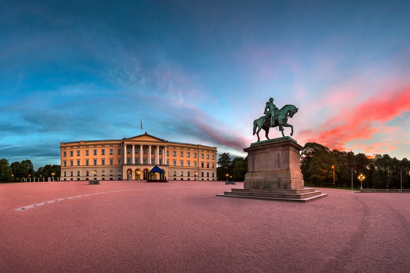 architecture, blue, building, capital, castle, city, cityscape, culture, dawn, europe, european, facade, garden, history, horse, illuminated, johan, karl, king, landmark, landscape, lights, monarch, monument, morning, norway, norwegian, old, oslo, palace, The Royal Palace in Oslo фото превью