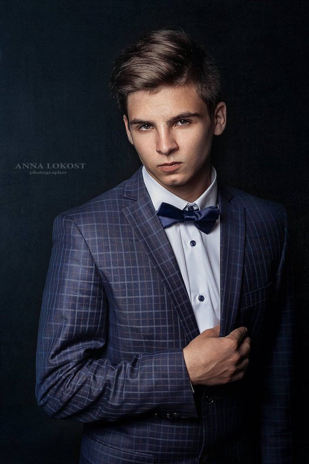 , Анна Локост