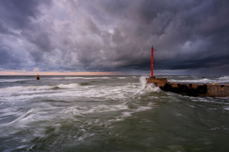 Storm clouds over the Baltic Sea фото превью