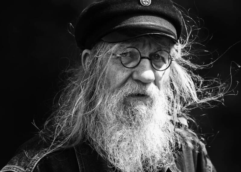 b&w, уличный мужской портрет, чб фото Уличный мужской портрет фото превью